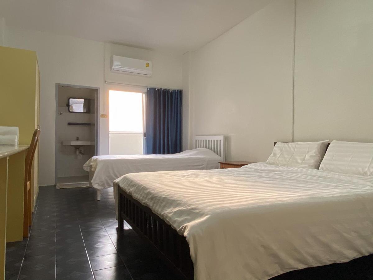 Monta Apartment Bang Saen Luaran gambar
