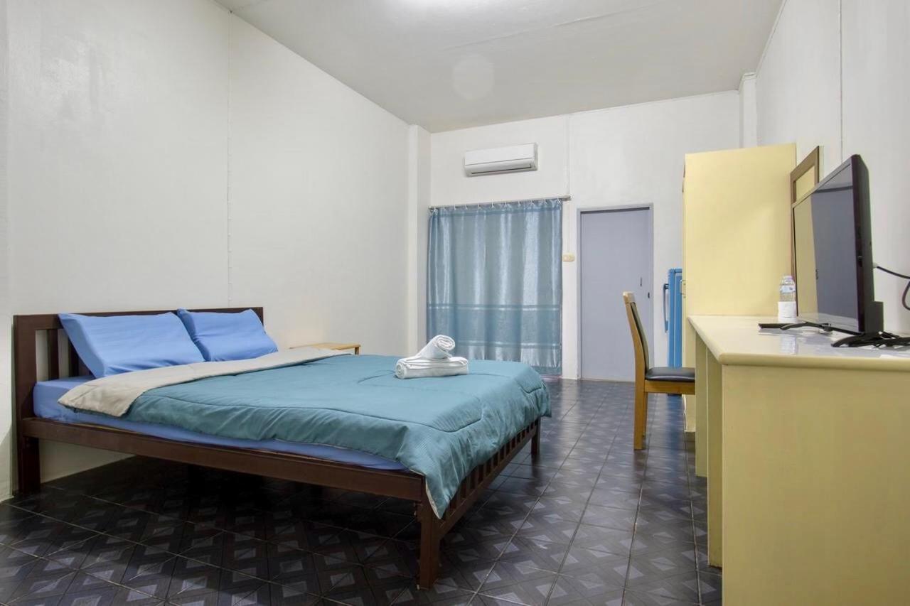Monta Apartment Bang Saen Luaran gambar